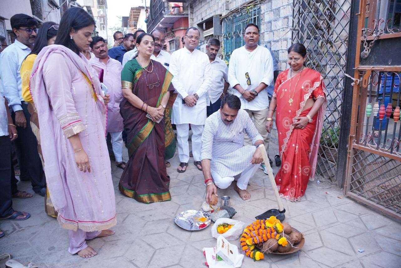 मीरा-भाईंदर प्रभाग क्र. 16 के शिव शक्ति नगर स्थित साई दीप चॉल में नए नाले एवं स्लैब निर्माण कार्य का भूमिपूजन संपन्न